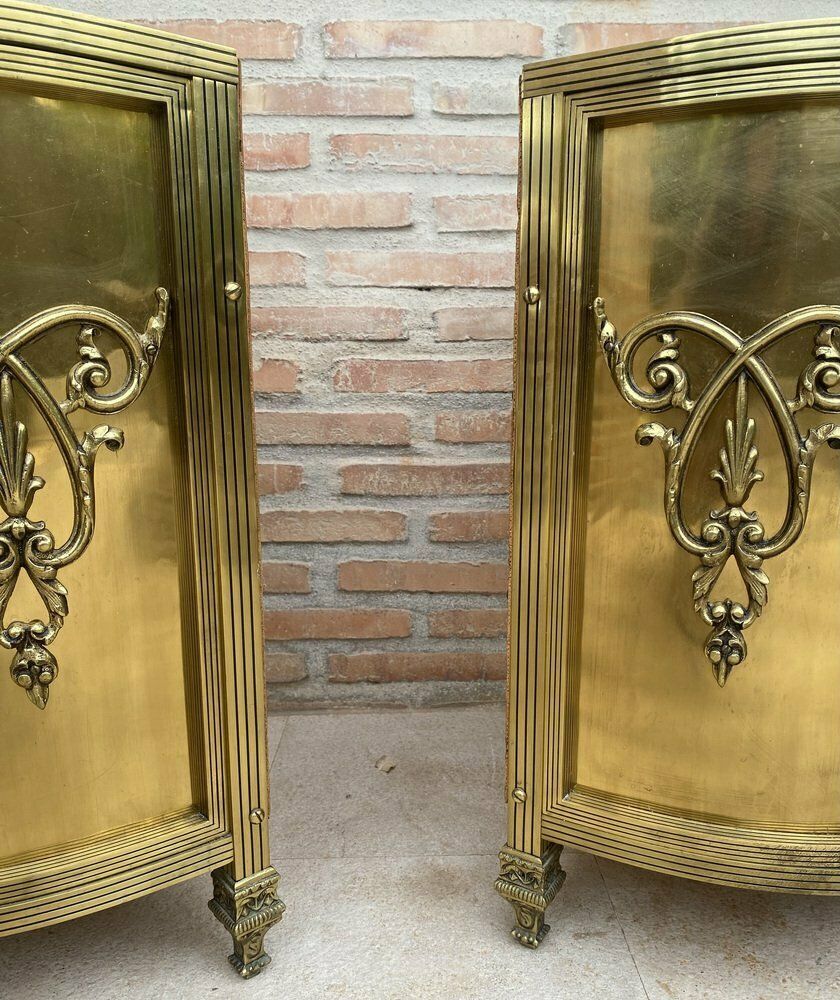 4556.0 Antique Louis XVI Style Bronze And Brass Showcases Or Nightstands, 1890s, Set Of 2 photo