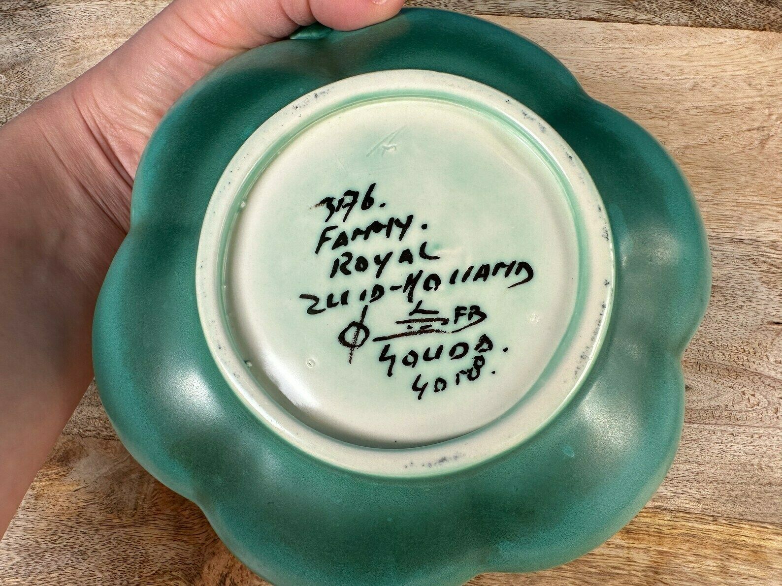 Vintage Hand Painted Trinket Dish With Handle By Pzh   Plateelbakkerij Zuid Holland, Gouda Pottery, Gouda Pottery, Jewelry Dish photo vinterior
