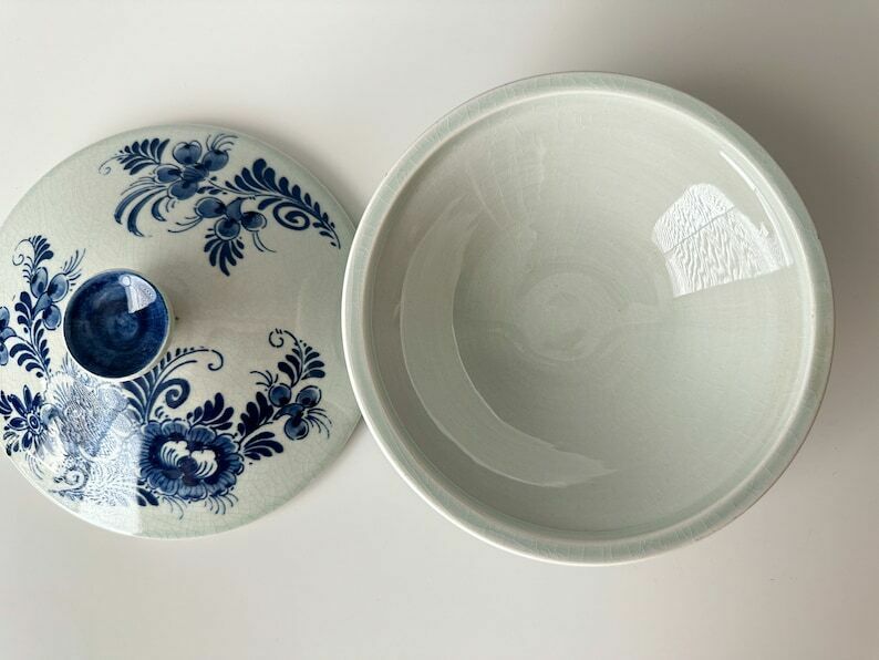 Vintage Delft Blue Hand Painted Box 6.1" Diameter, Pzh  Plateelbakkerij Zuid Holland, Vintage Delftware, Trinket Box, Delft Jewelry Box photo vinterior