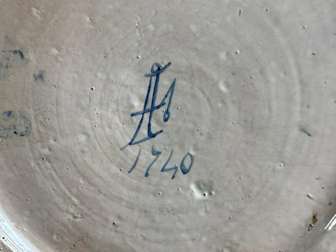 photo furniture Rare Antique Savona Italian Faience Plate, Hand Painted Majolica