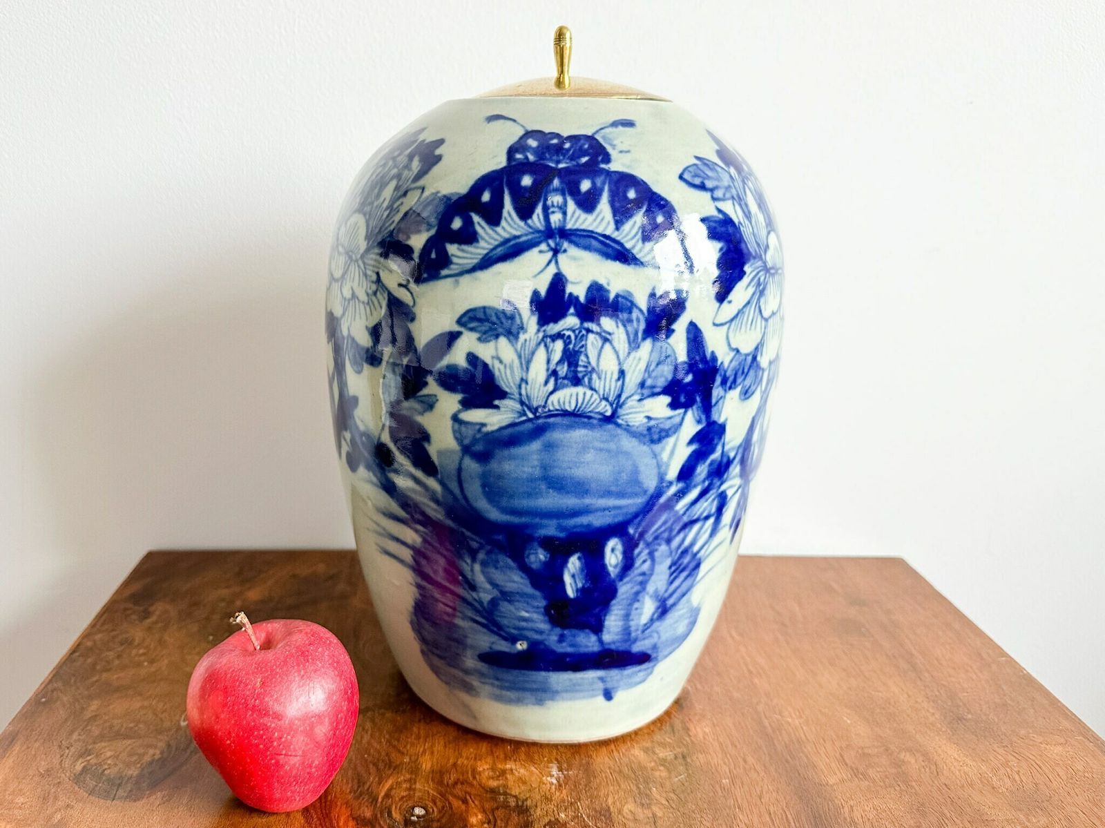 Antique Chinese Lidded Jar, 19th Century Chinese Pot With Lid, 12.5" High, Chinese Vase, Antique Chinese Ginger Jar photo furniture
