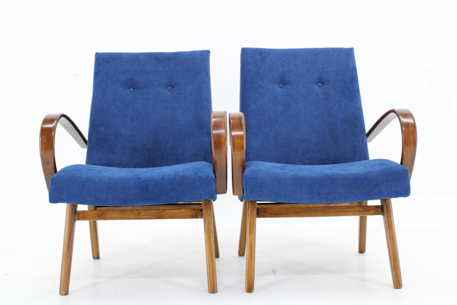 photo furniture 1960s Pair Of Jaroslav Smidek Armchairs For Ton, Czechoslovakia