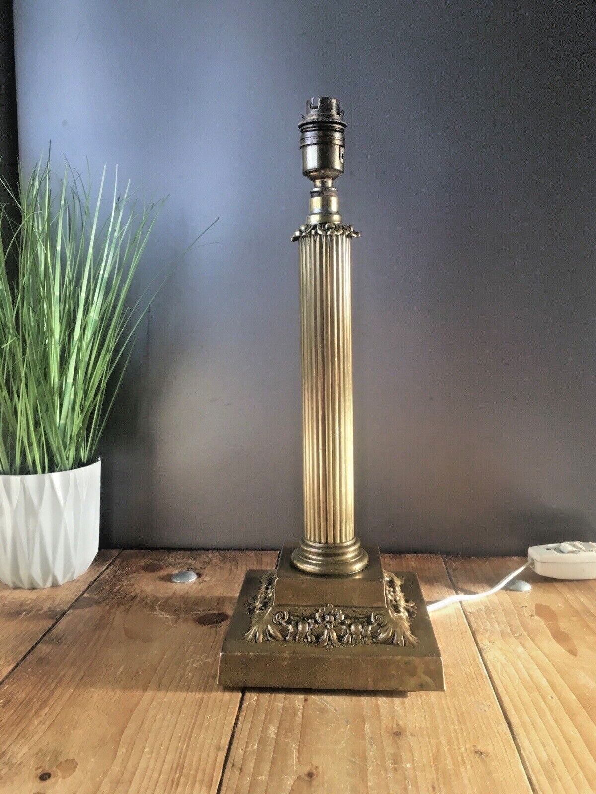 Antique 20s Large Corinthian Column Table Lamp Acanthus Leaf Grand Country House photo vinterior