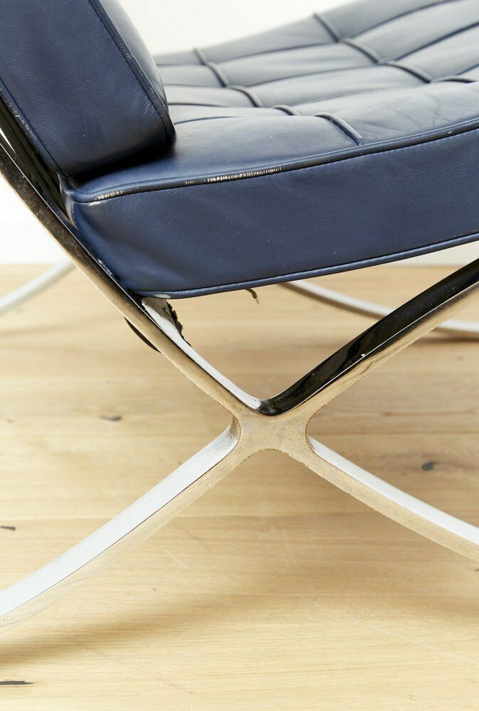 Mr 90 Barcelona Lounge Chair By Ludwig Mies Van Der Rohe For Knoll Inc. / Knoll International, 1950s photo vinterior