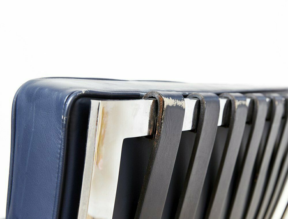 Furniture Mr 90 Barcelona Lounge Chair By Ludwig Mies Van Der Rohe For Knoll Inc. / Knoll International, 1950s photo
