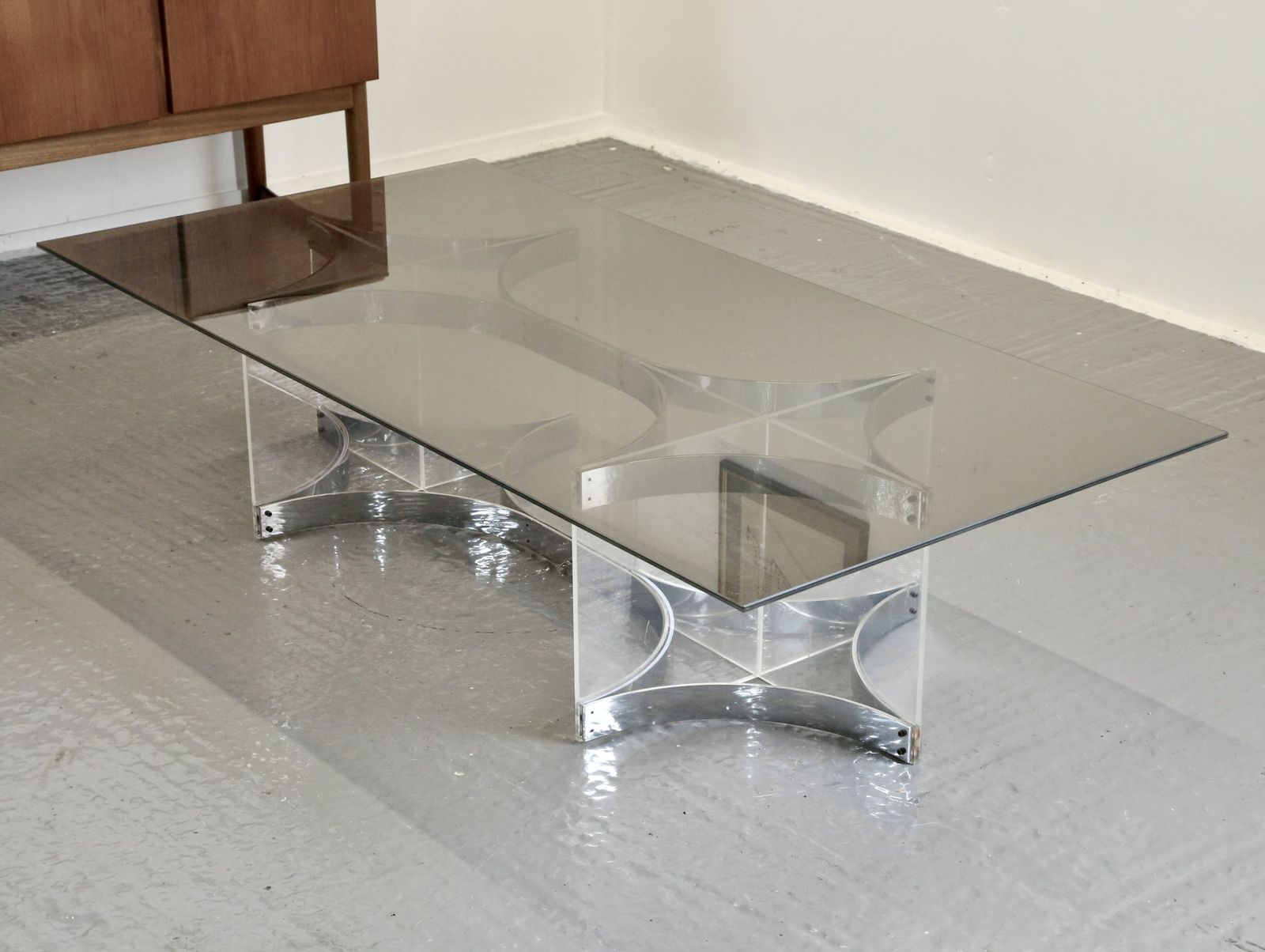 Alessandro Albrizzi, Fine Mid Century Chrome Plated Steel & Lucite Coffee Table photo for sale