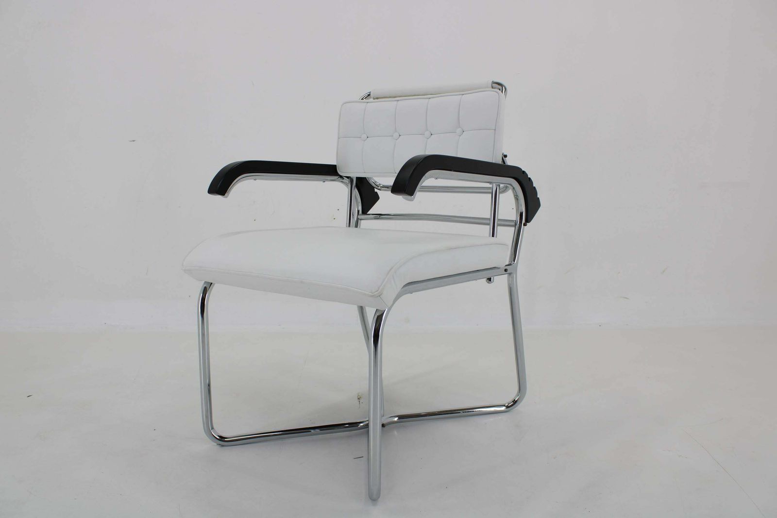 1940s Rare Restored Bauhaus Chrome Plated Adjustable Armchair In White Leather photo furniture