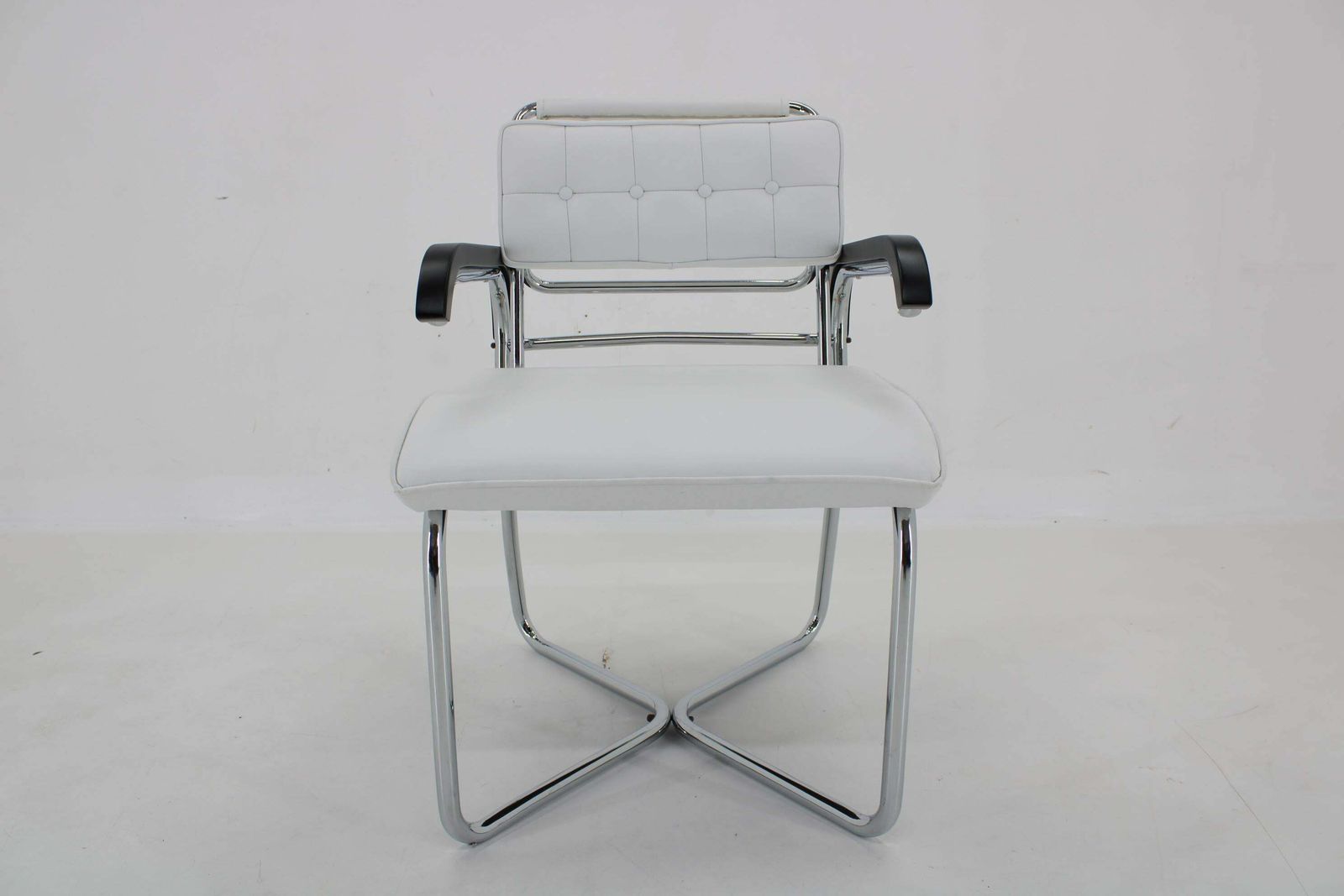 1940s Rare Restored Bauhaus Chrome Plated Adjustable Armchair In White Leather photo for sale