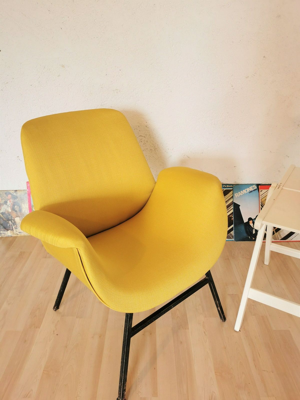 Mid Century Modern Alvin Lustig Cocktail Armchair / 1960s / Alvin Lustig Style / Vintage Lounge Chair / Retro Yellow Fabric Armchair / Easy photo furniture