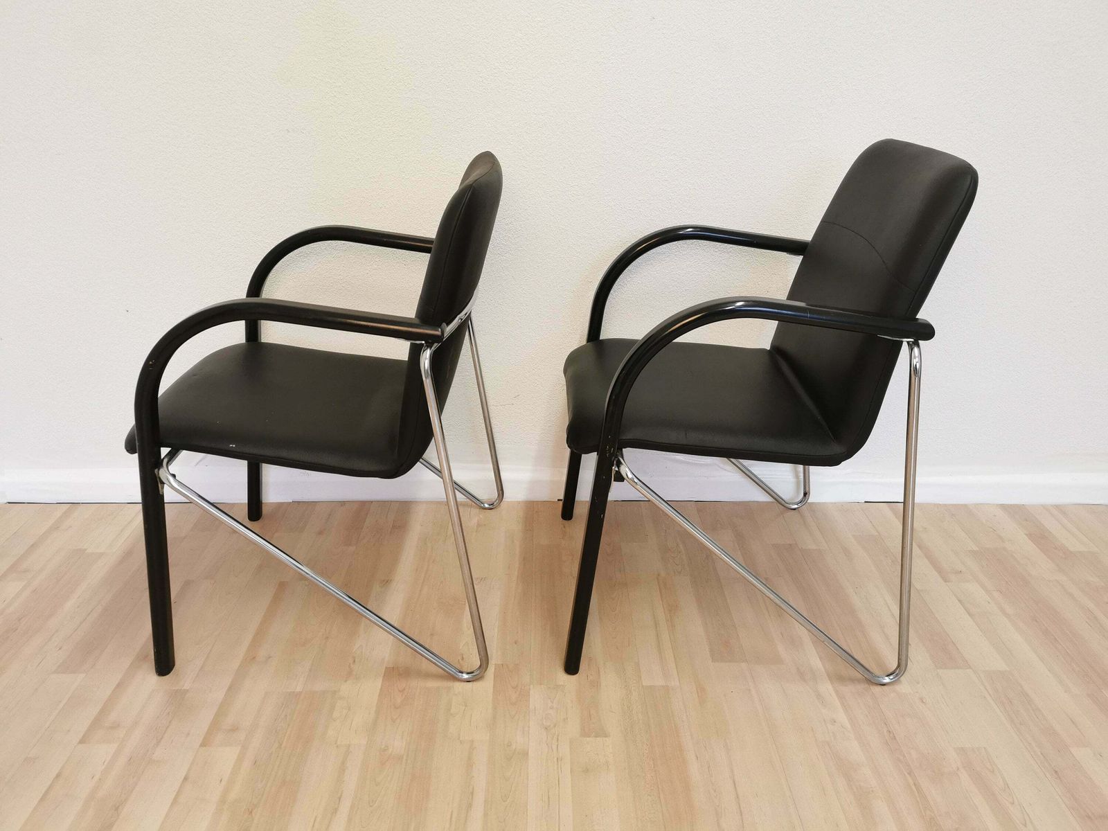Set Of 2 Vintage Office Chairs In Black Leather Chrome Base Plastic Armrests / 1980s Waiting Room Chairs / Mid Century Italian Modern photo for sale
