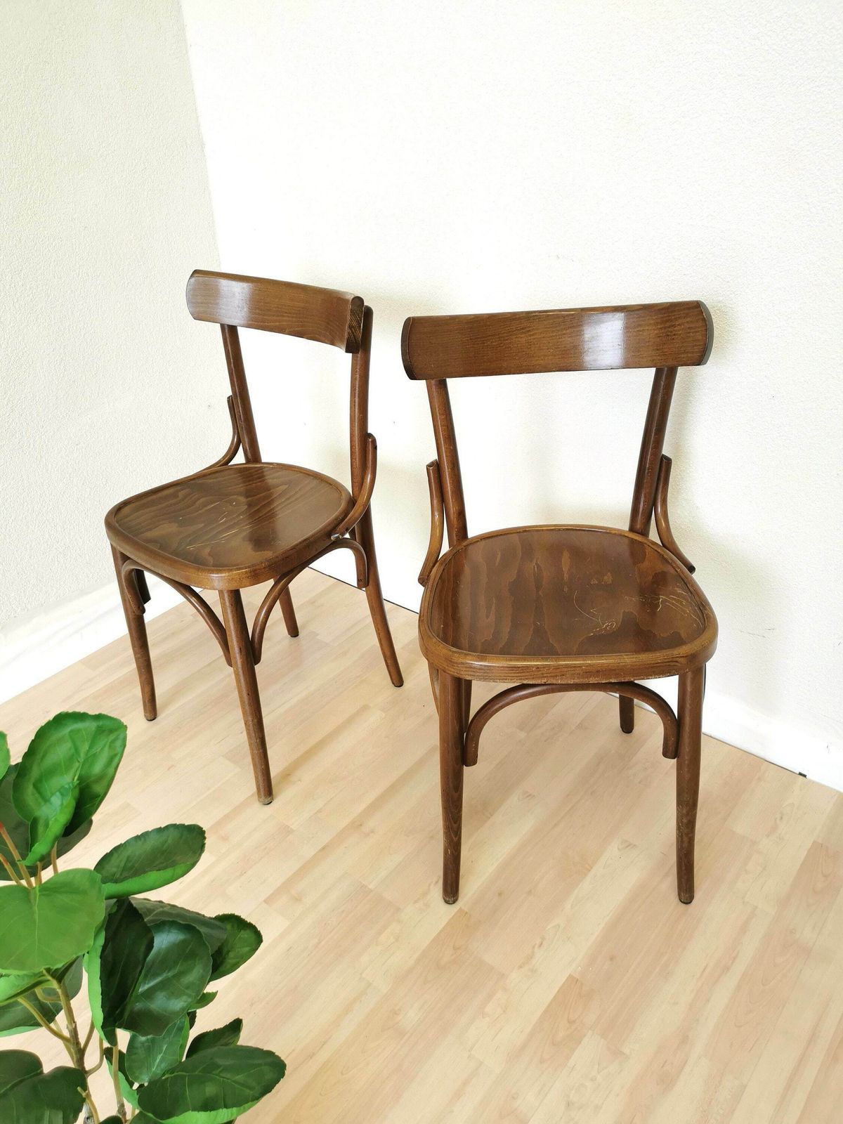 Set Of 2 Vintage Wooden Dining Chairs / Mid Century Pub Bistro Bar Dine Chairs / 1970s, Yugoslavia / Restaurant Dine Set / Farmhouse Country