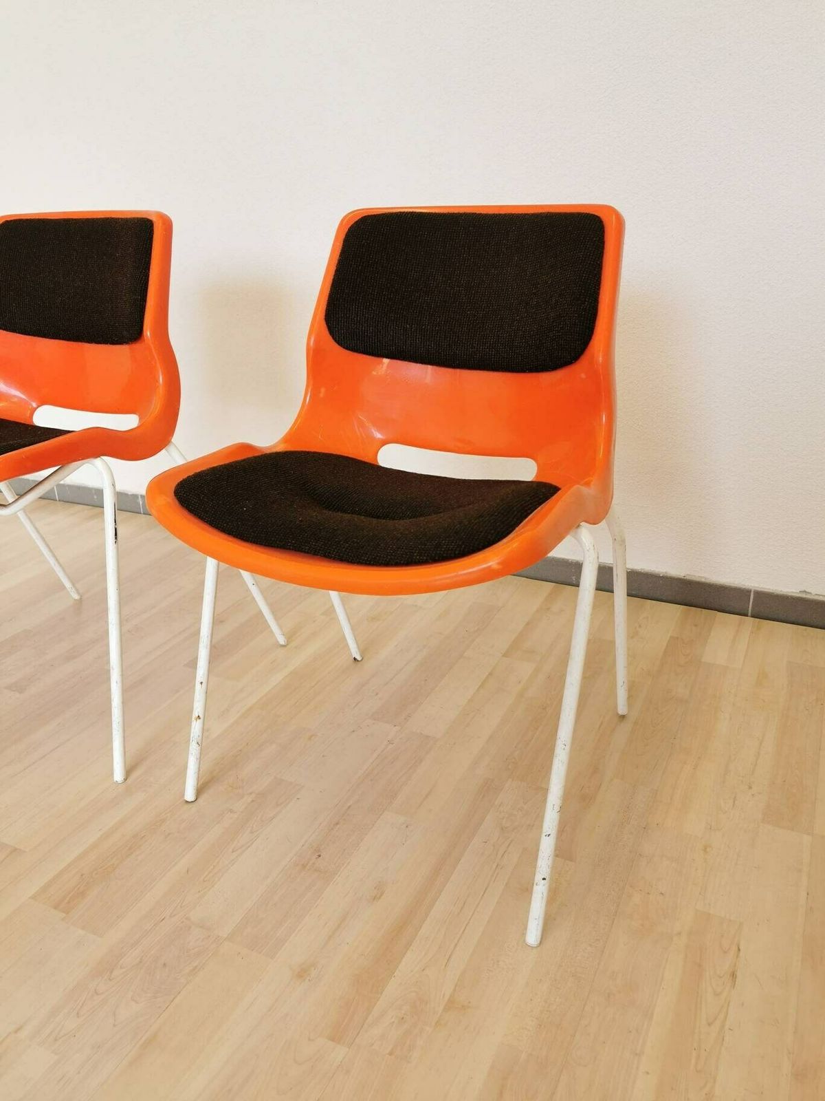 Set Of 2 Vintage Stackable Meblo Conference Chairs / Orange With Brown Fabric / Made By Overman For Meblo / Original Retro Office Chair photo 316.0