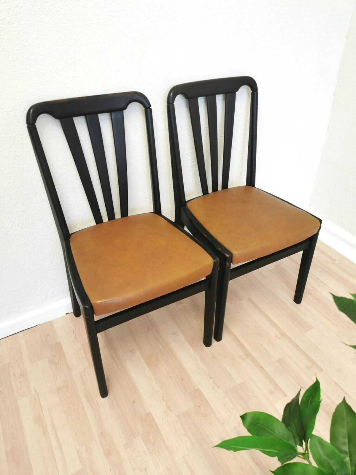 Set Of 2 Vintage Wooden Dining Chairs With Brown Leather Seat / 1970s / Original Lip Radomlje, Yugoslavia / Mid Century / Bistro Pub Bar 70s