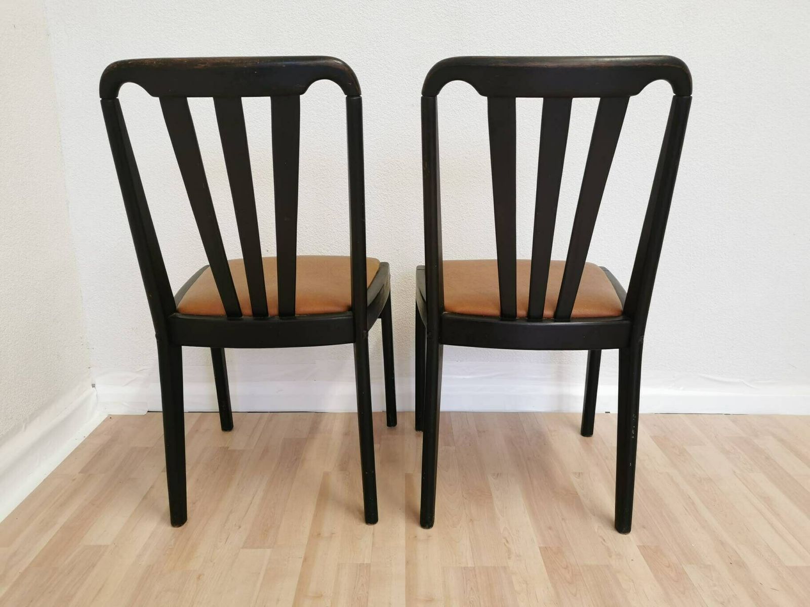 Set Of 2 Vintage Wooden Dining Chairs With Brown Leather Seat / 1970s / Original Lip Radomlje, Yugoslavia / Mid Century / Bistro Pub Bar 70s photo furniture