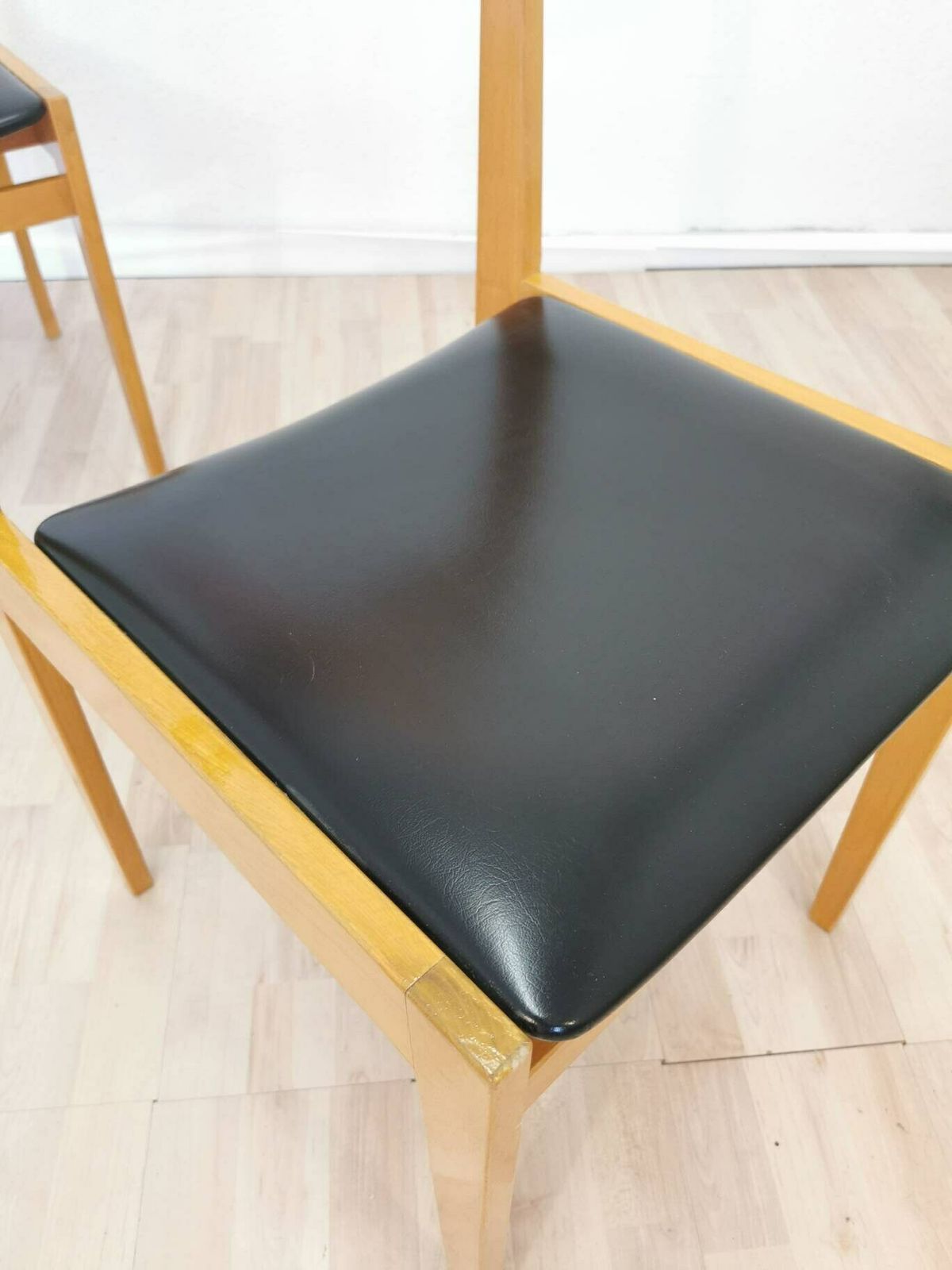 Set Of 4 / Vintage Dining Chairs By Branko Ursic For Stol Kamnik / Yugoslavia, 1970s / Original Model 2087 / Mid Century Minimalistic Chair photo vinterior