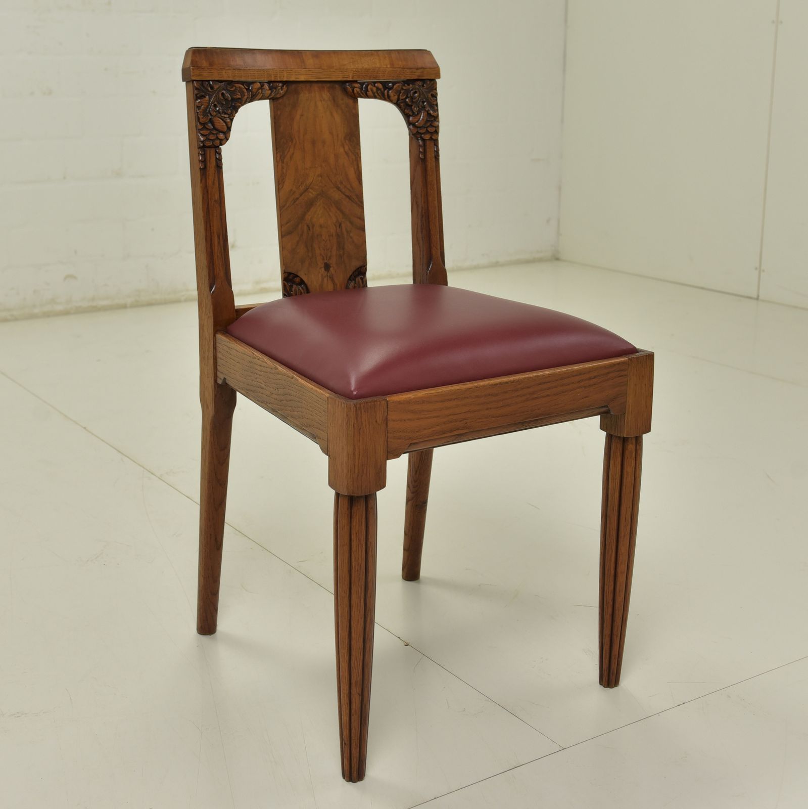 photo furniture Antique! Extendable Dining Table, Restored Solid Oak From The Wilhelminian Era Around 1900