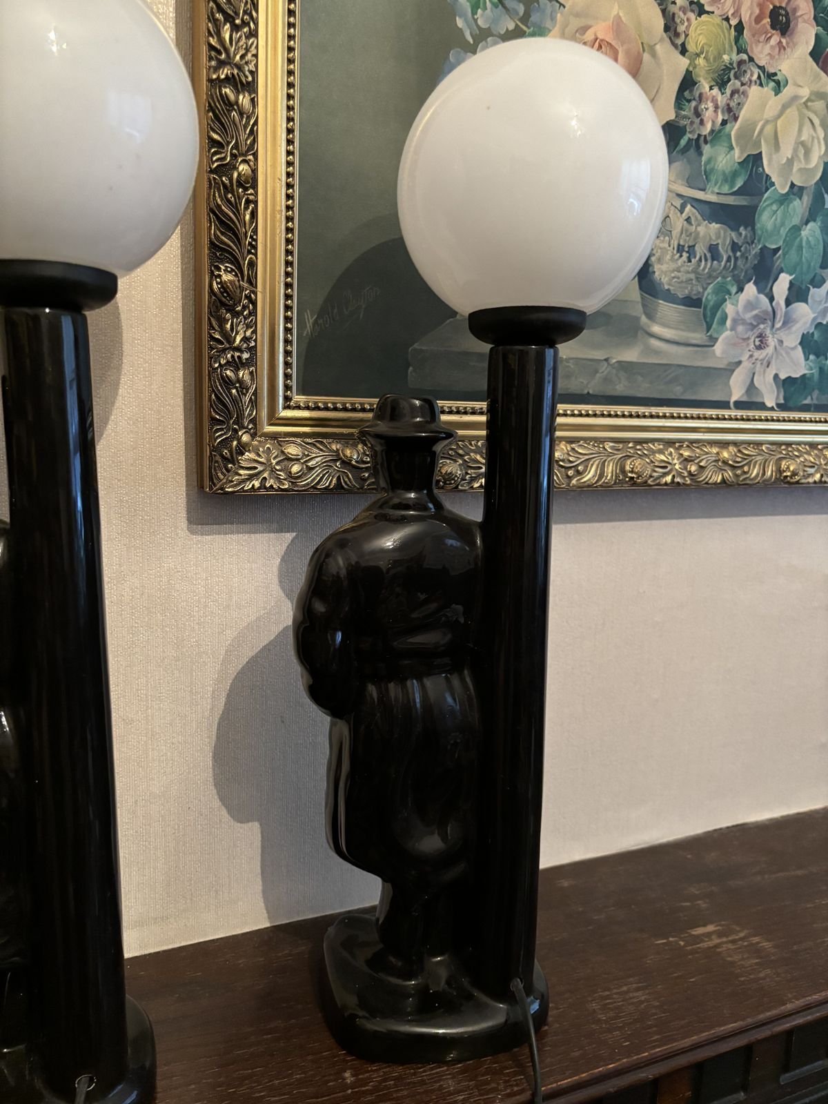 1980s Kitch Art Deco Revival Man At Lampost Ceramic Statue / Table Lamp photo Art
