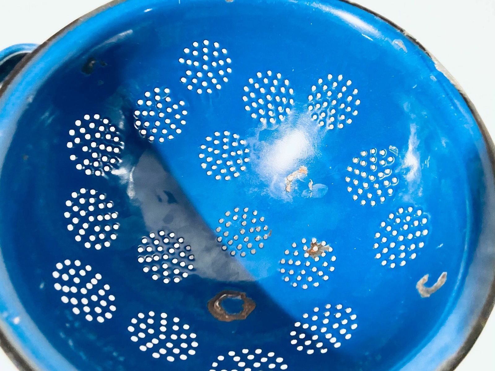 Blue Enamel Kitchen Sieve / Kitchen Colander / 1920s Vintage Decor photo vintage