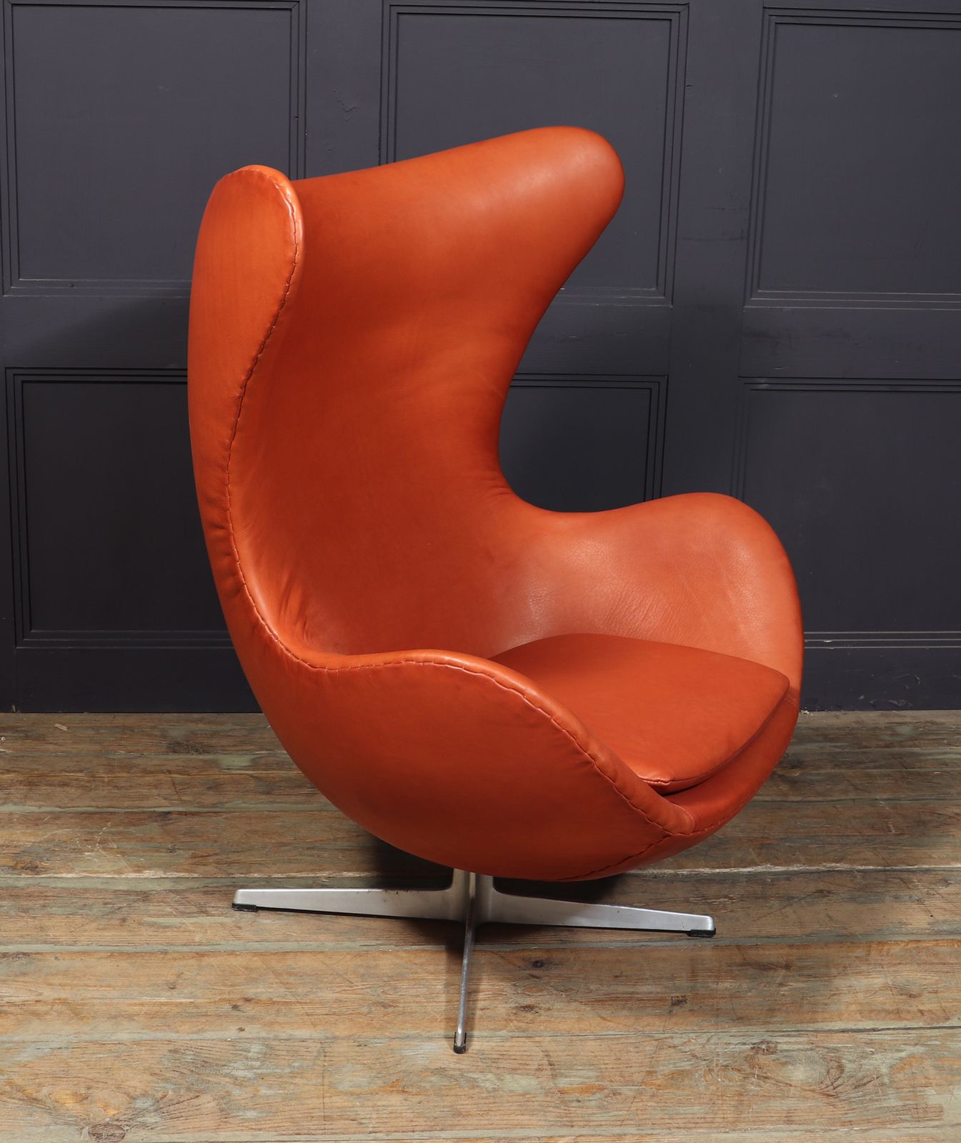 Leather Egg Chair By Fritz Hansen photo Furniture