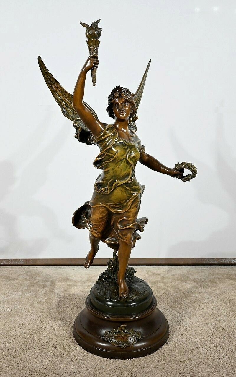 Important Sculpture En Régule, “La Patrie” By Ferville Suan – End 19th photo furniture