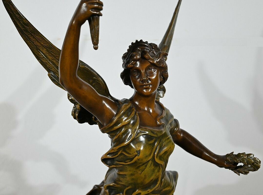 Important Sculpture En Régule, “La Patrie” By Ferville Suan – End 19th photo vintage