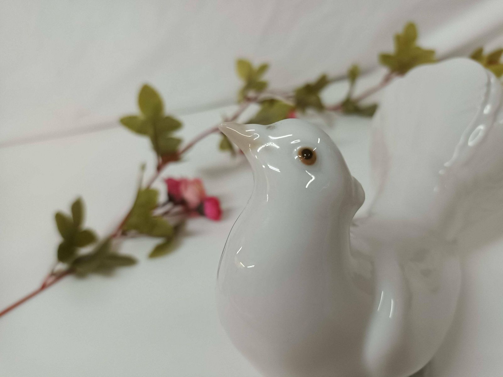 Vintage Lladro Dove 1970’s Porcelain Figurine #1015 Peaceful Dove Mint Gift Rare photo vintage