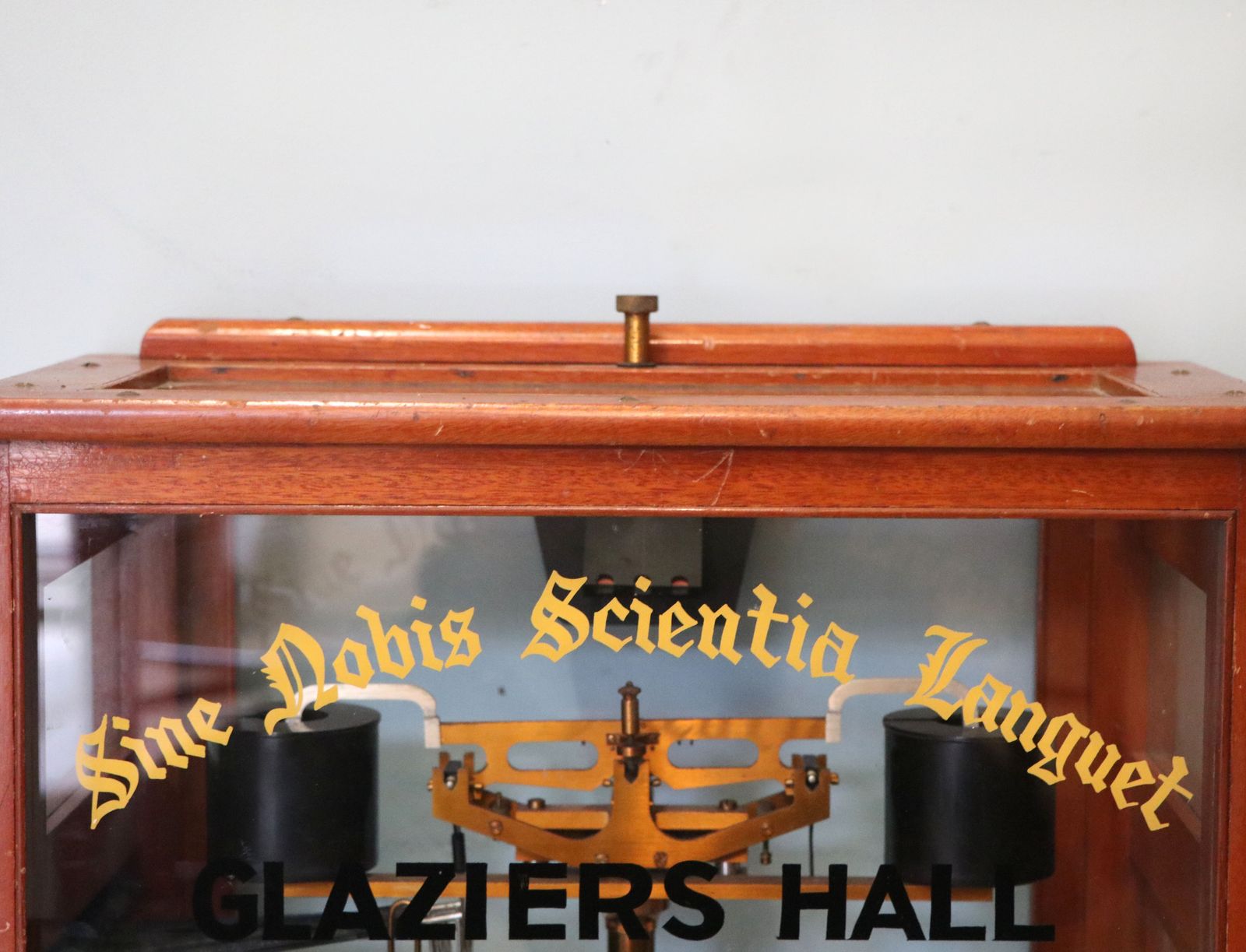 A Set Of Chemist’s Precision Beam Scales, Later Sign Written For The Worshipful Company Of Scientific Instrument Makers. photo buy