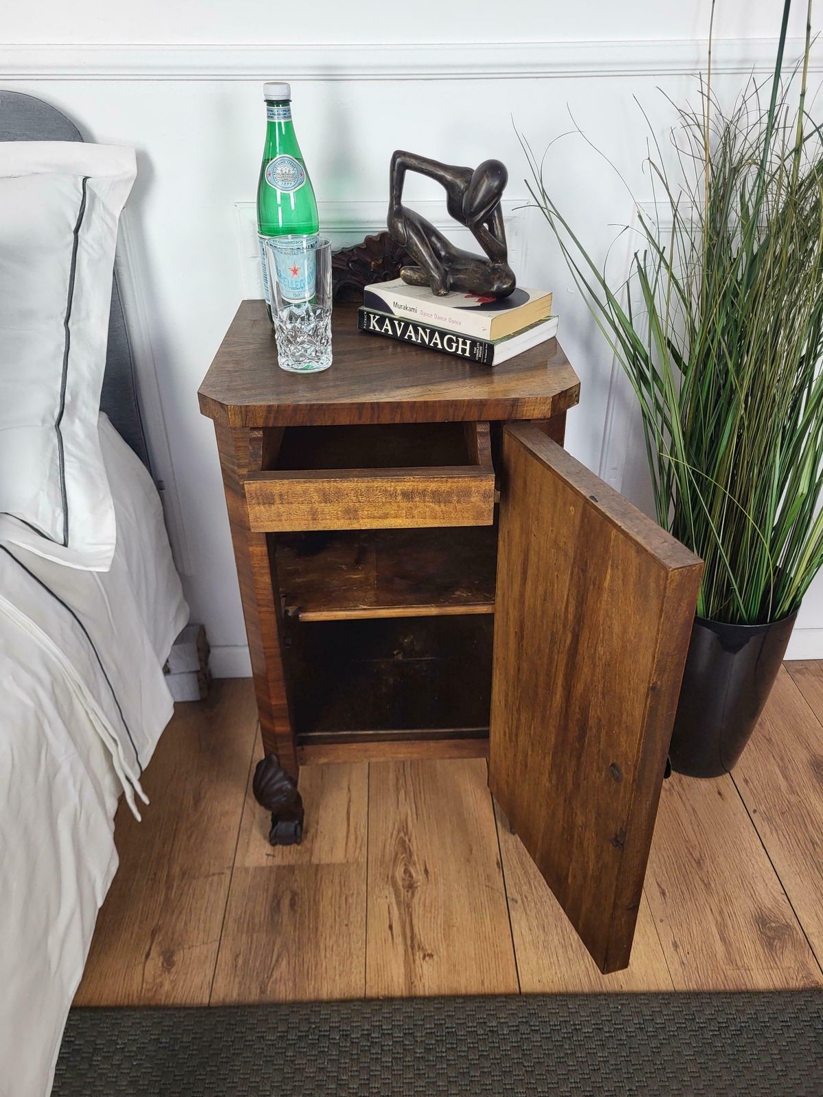 Pair Of Italian Art Deco Night Stands Bed Side Tables In Burl Walnut photo Furniture