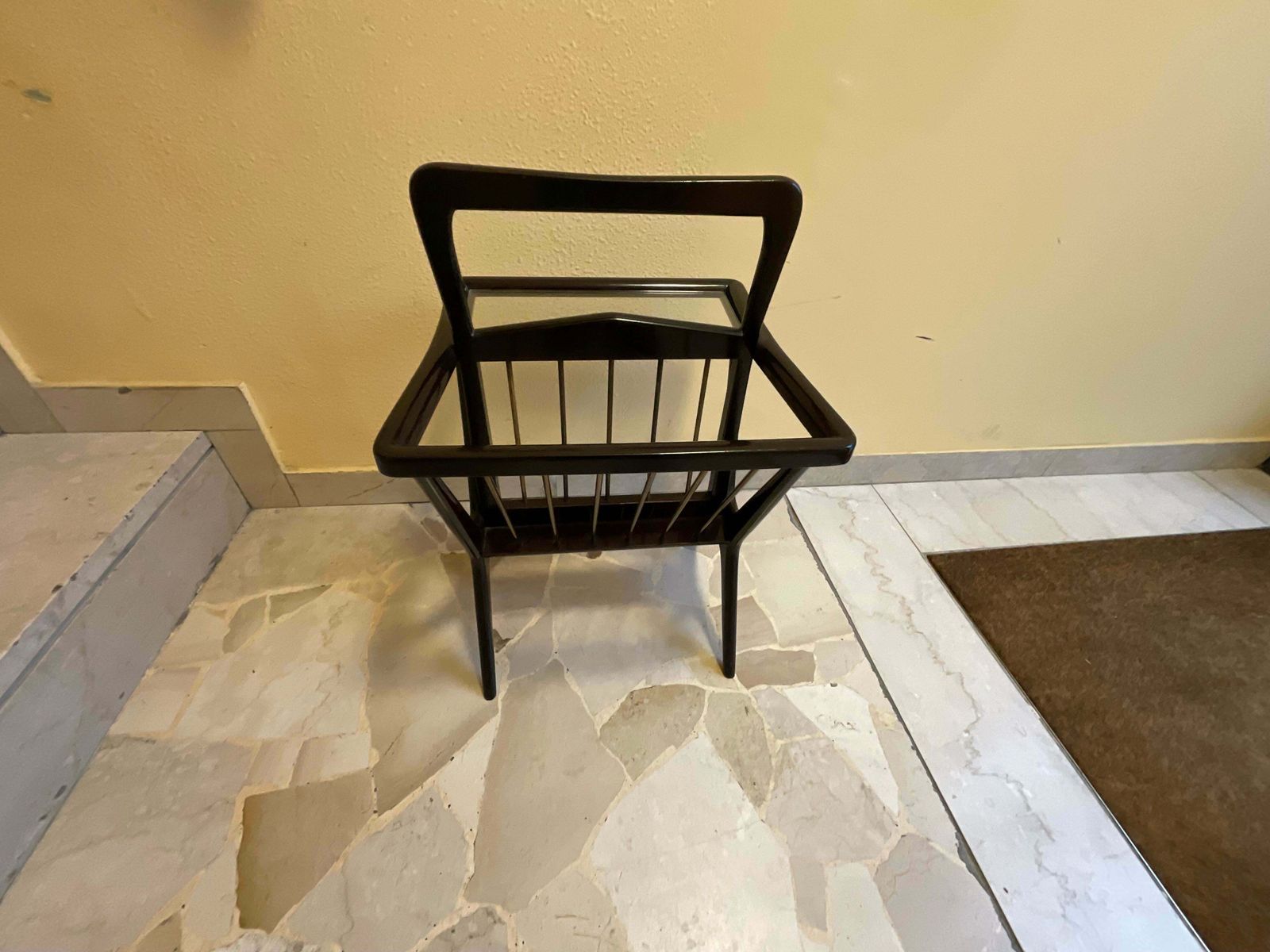 2565.0 Ico Parisi   Coffee Table Magazine Rack   1950s photo