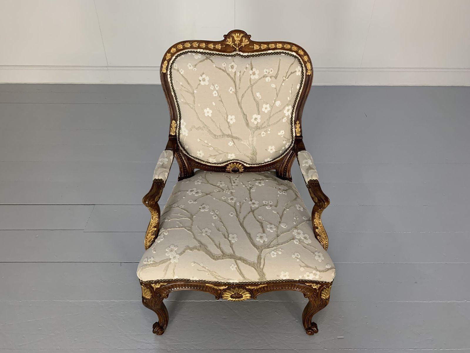 4900.0 Pair Of Theodore Alexander “Spencer House” Armchairs & Table – Rrp £11,000 photo