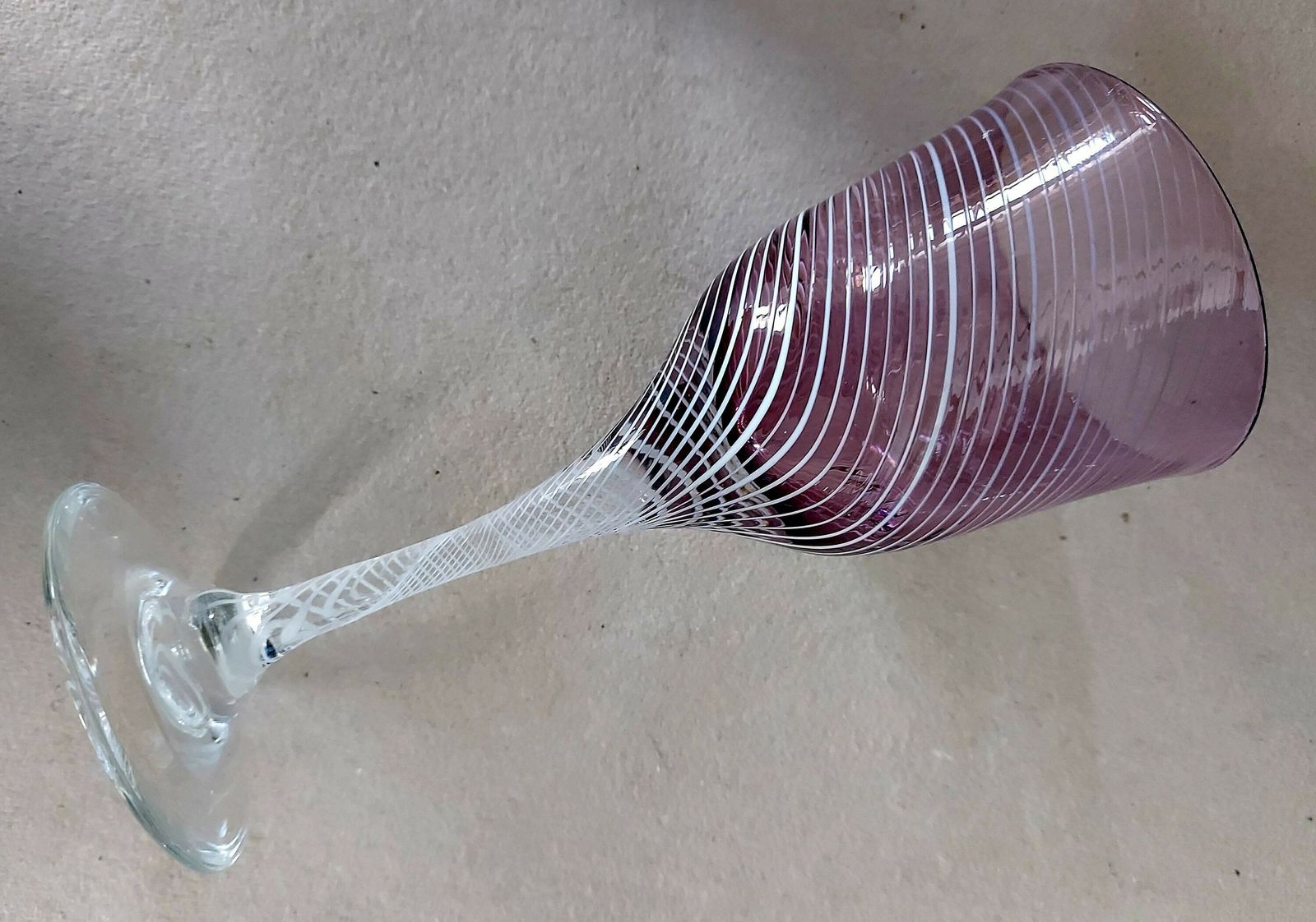 5 Vintage Handblown Swirled Amethyst Glass Stemmed Wine Glasses, 175ml photo vinterior