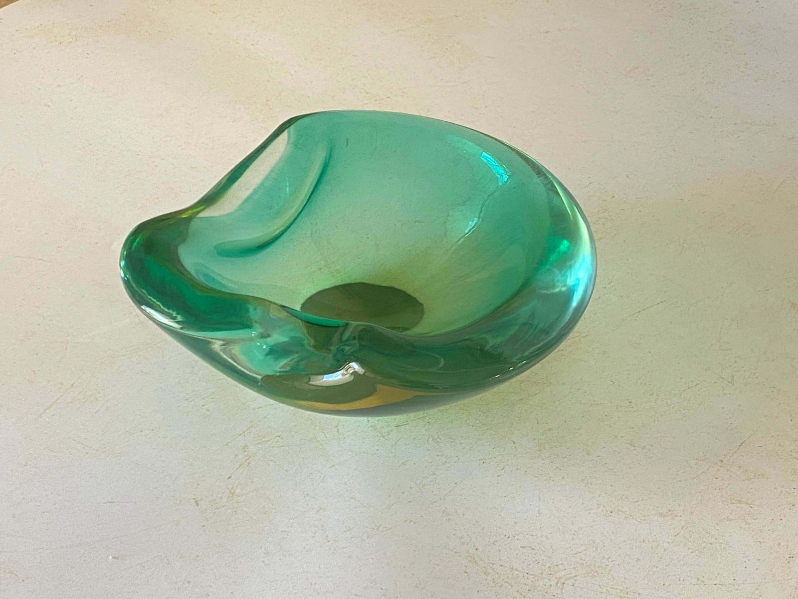 photo furniture Vide Poche Or Ashtray In Art Glass Venice Green Color Italy Murano 1970