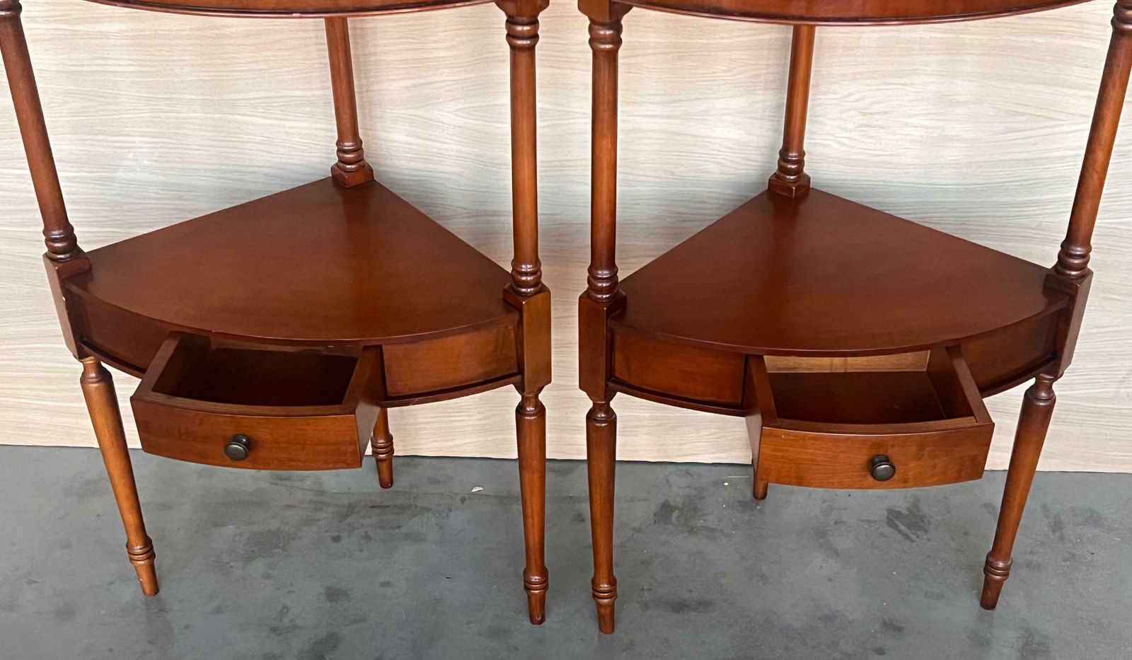 Furniture Early 20th Century Federal Style Mahogany Corner Etagere With Drawer photo
