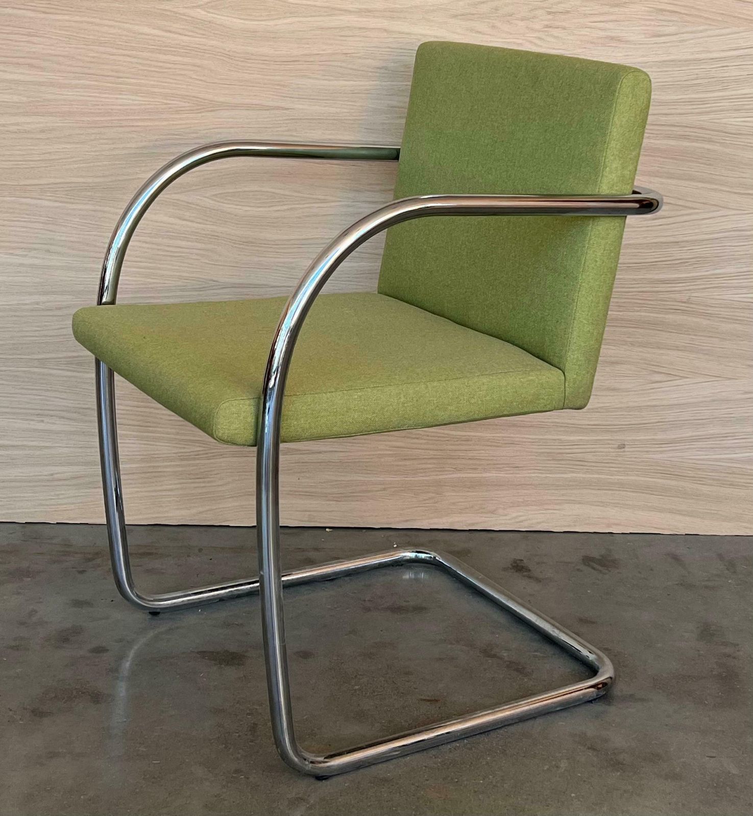 Ensemble de six chaises Brno tubulaires Knoll, par Mies van der Rohe photo 5460.0