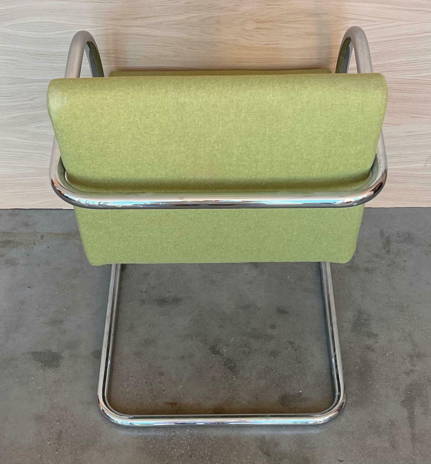 photo for sale Ensemble de six chaises Brno tubulaires Knoll, par Mies van der Rohe