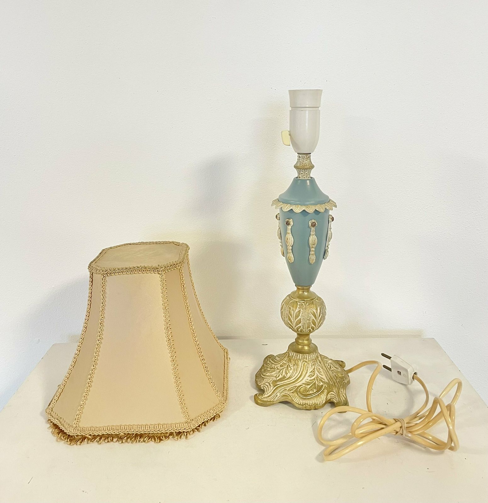 Vintage 1930s Art Deco Table Lamp In Brass And Blue Painted Metal With Beautiful Details And Beige Fabric Shade photo vintage