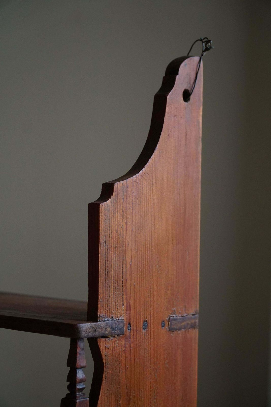 Primitive Wall Shelf In Pine, By A Swedish Carpenter, Late 19th Century photo vinterior