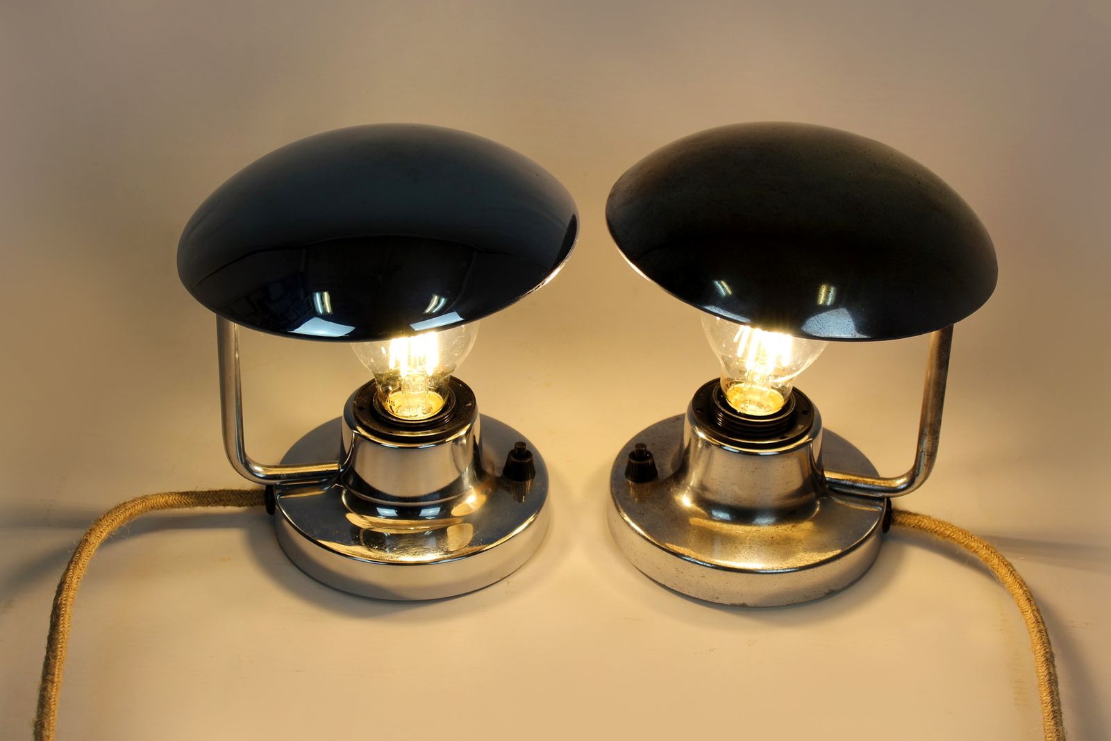 Lighting Bauhaus Style Chrome Table Lamps From Napako, 1940s, Set Of 2 photo