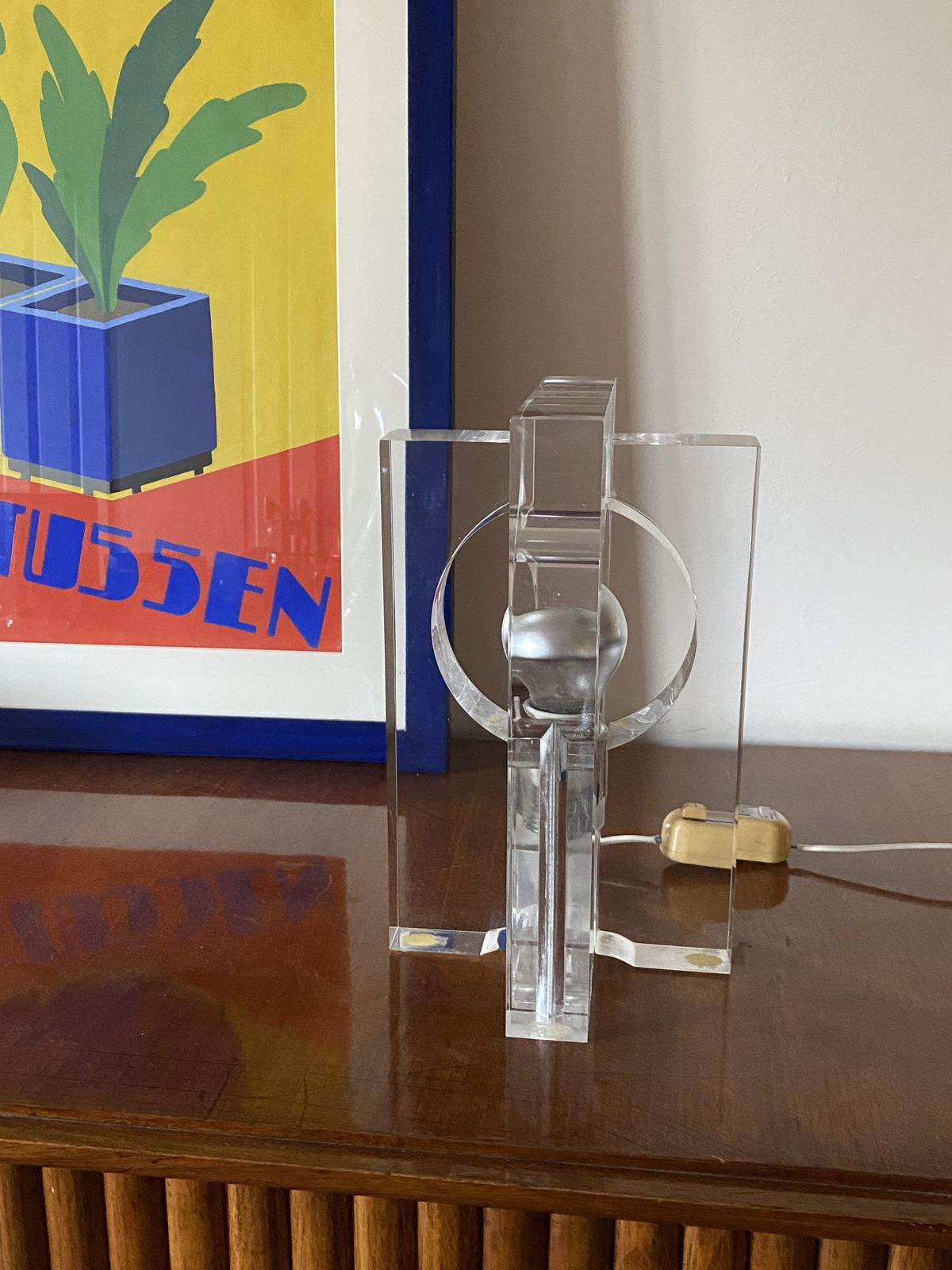 photo buy Sandro Petti, Sculptural Lucite Table Lamp, Maison Jansen France 1970s