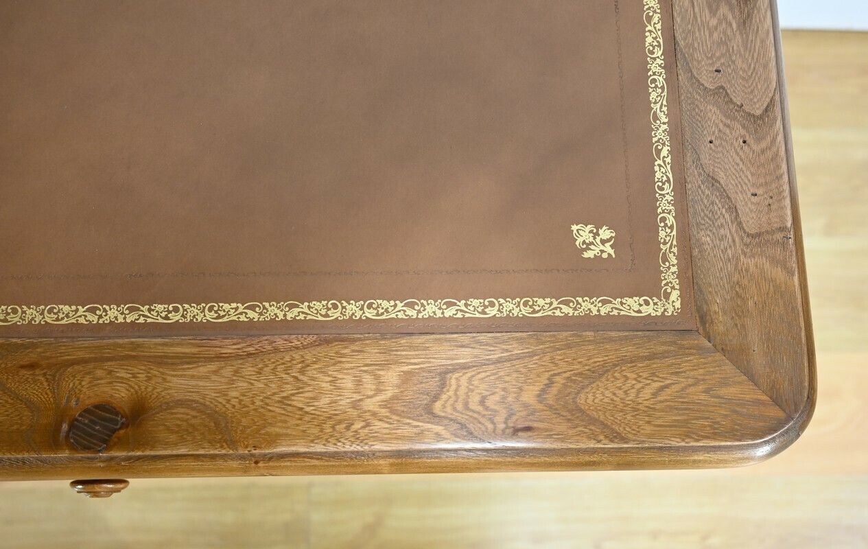 Ash And Acacia Desk Table, Louis XV – 18th Century photo vinterior