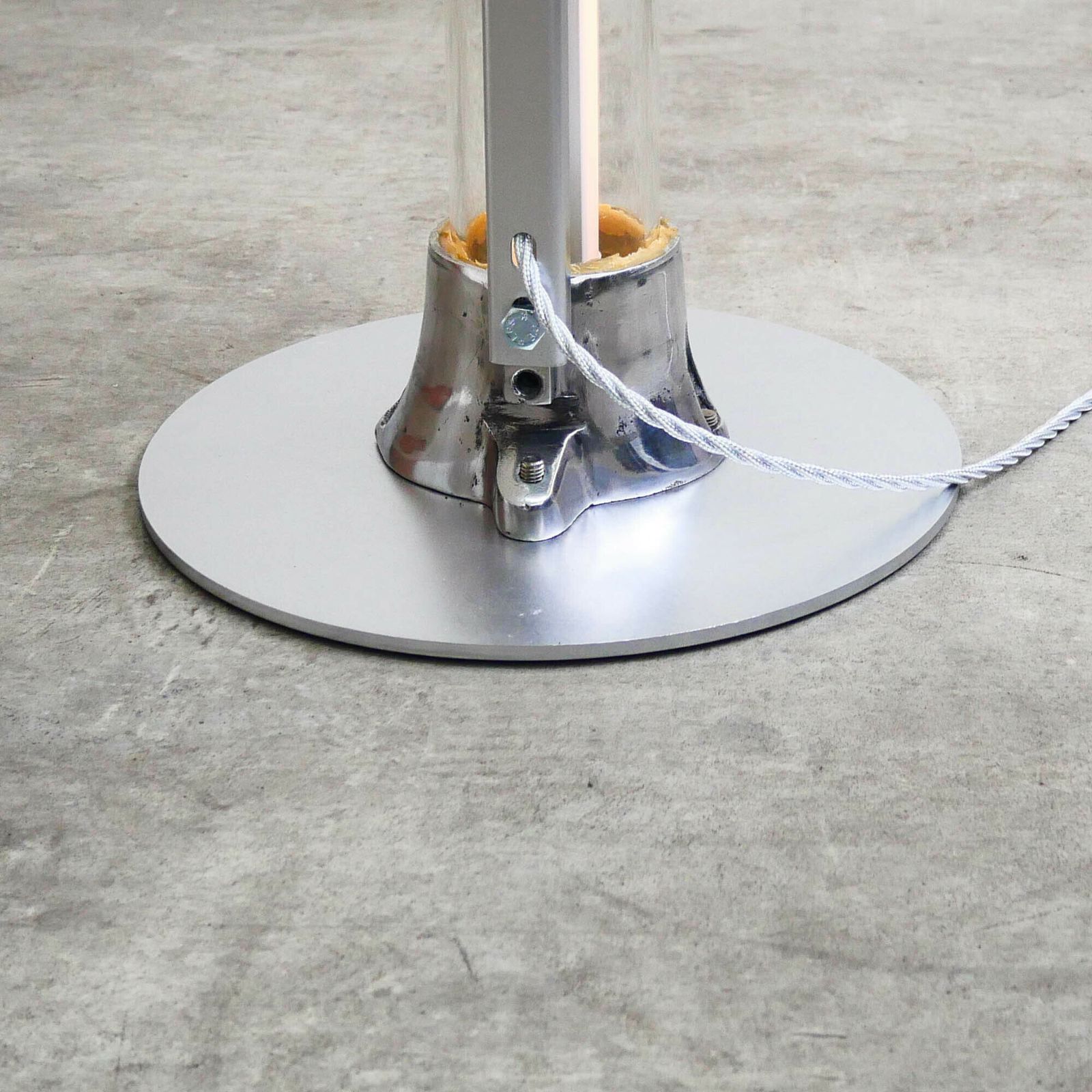 Fluo “Stand Up” – Large Format V2 With Dimmer photo Lighting