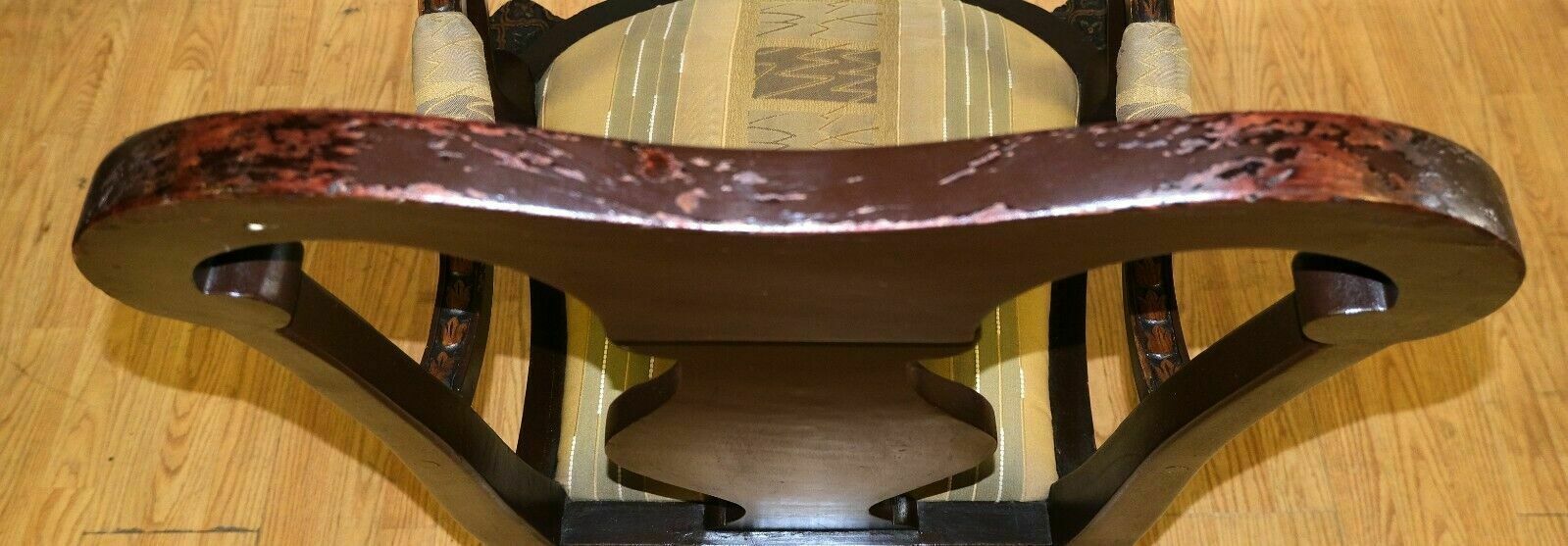 650.0 Lovely 20th Century Hardwood Open Armchair Carved Brown Frame And Back Splat photo