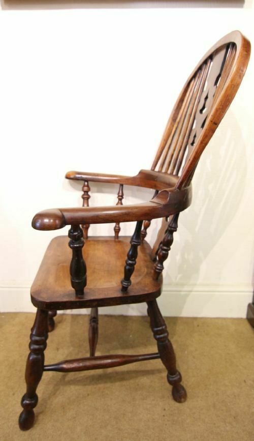 19th Century Broad Arm Yew Wood Windsor Armchair photo vintage