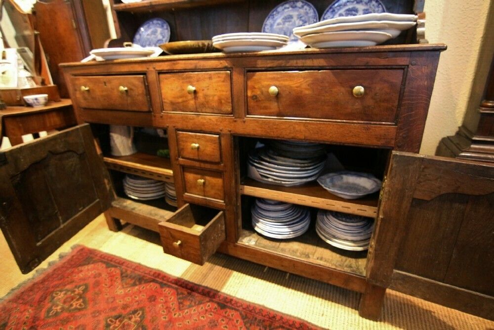 2950.0 18th Century Snowdonia Welsh Dresser photo