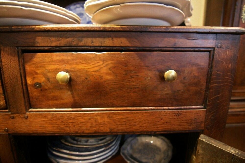photo vinterior 18th Century Snowdonia Welsh Dresser