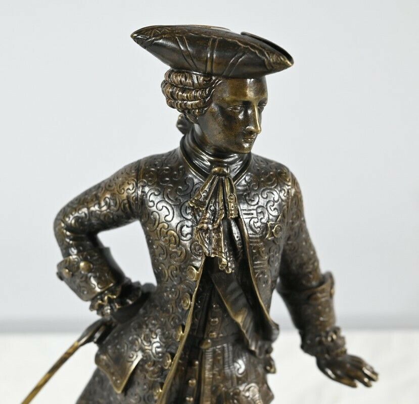 Bronze “The Gentleman With The Tricorn” – Late 19th Century photo vinterior
