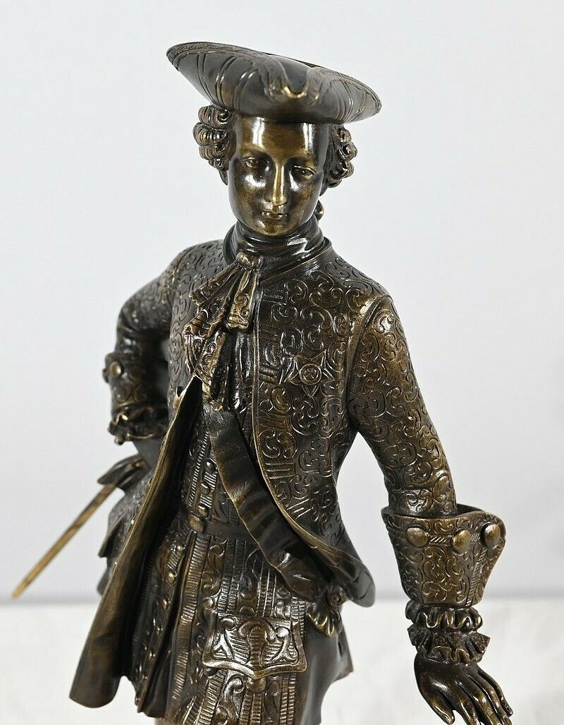 photo for sale Bronze “The Gentleman With The Tricorn” – Late 19th Century