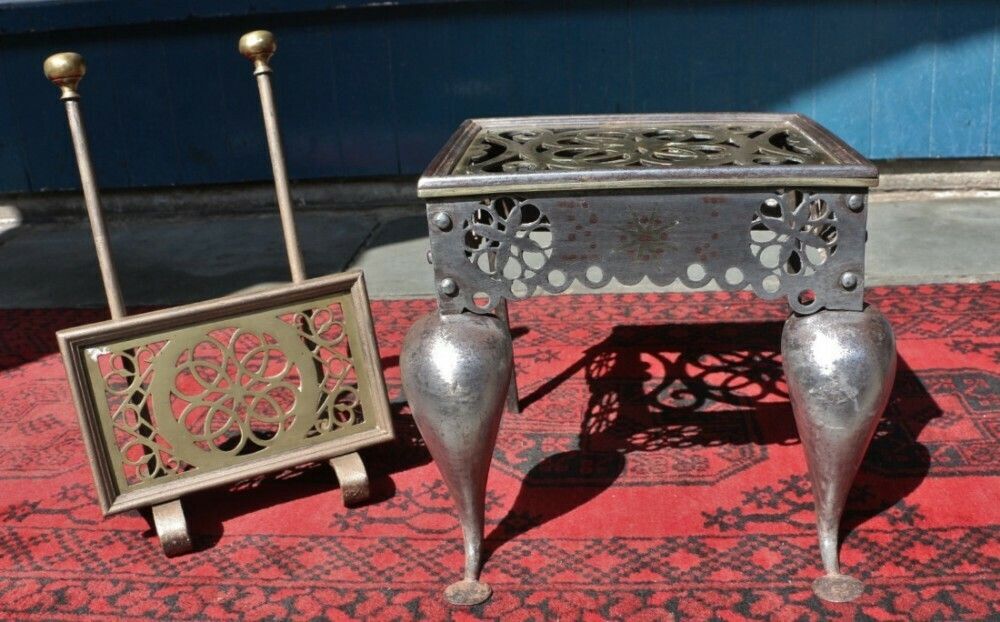 Fine 19th Century Welsh Fireside Footman & Trivet photo furniture