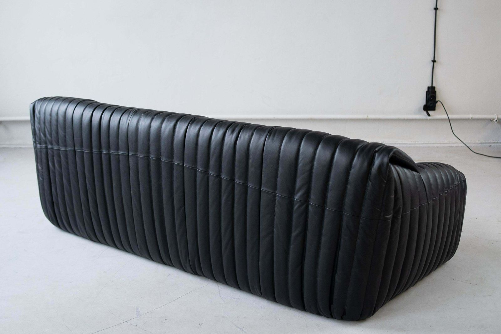 Sandra Sofa Designed By Annie Hiéronimus For Cinna photo 4385.0