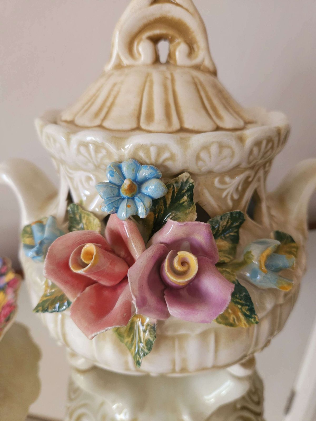 Authentic, Extravagant, Mid Century Capodimonte Lidded Ornamental Pot photo for sale